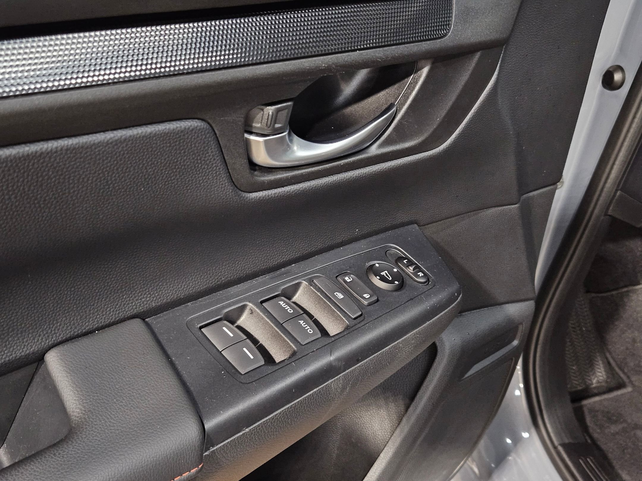 Used 2023 Honda CR-V Sport image 21