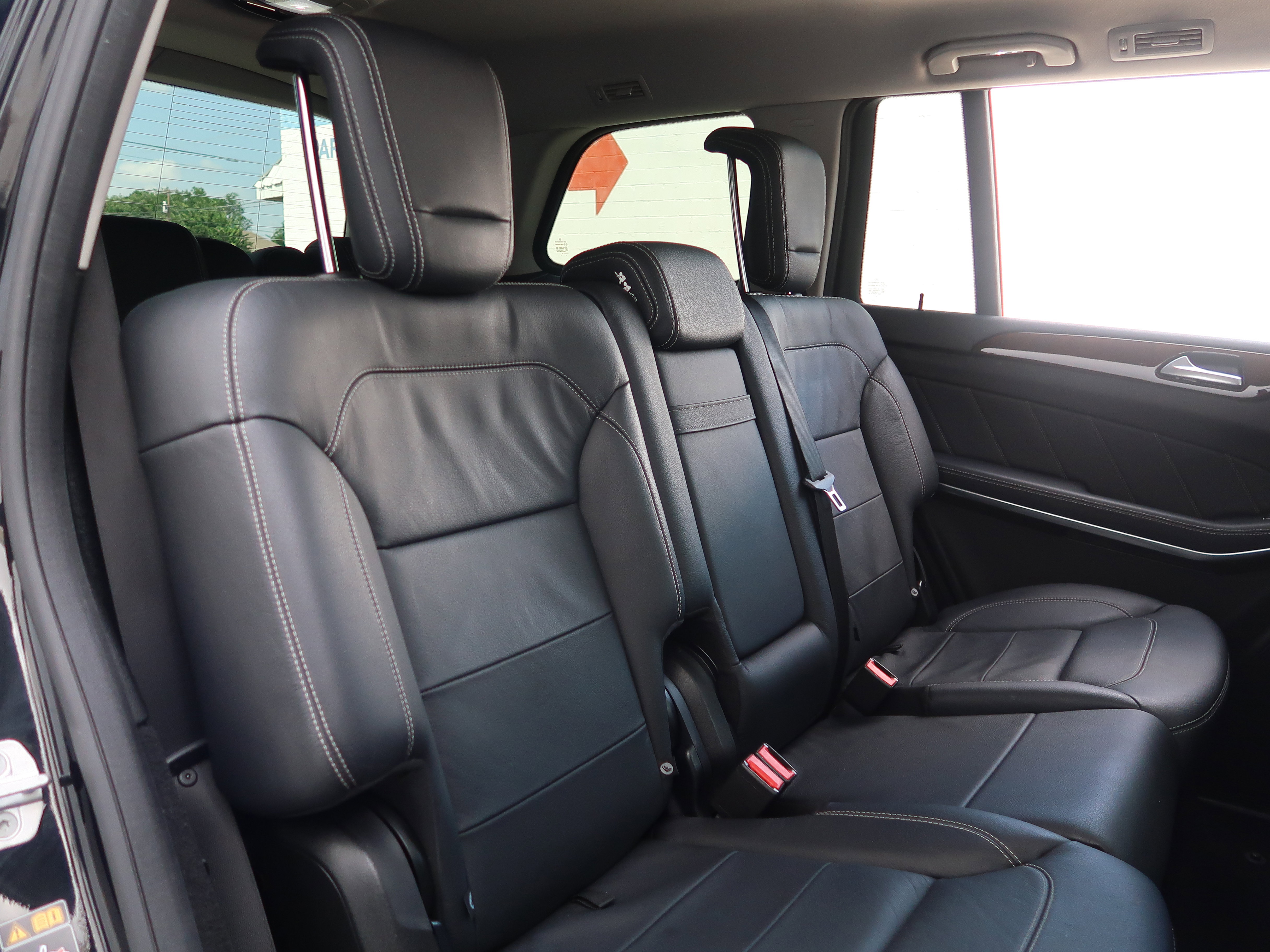 Used 2014 Mercedes-Benz GL 550 4MATIC image 40