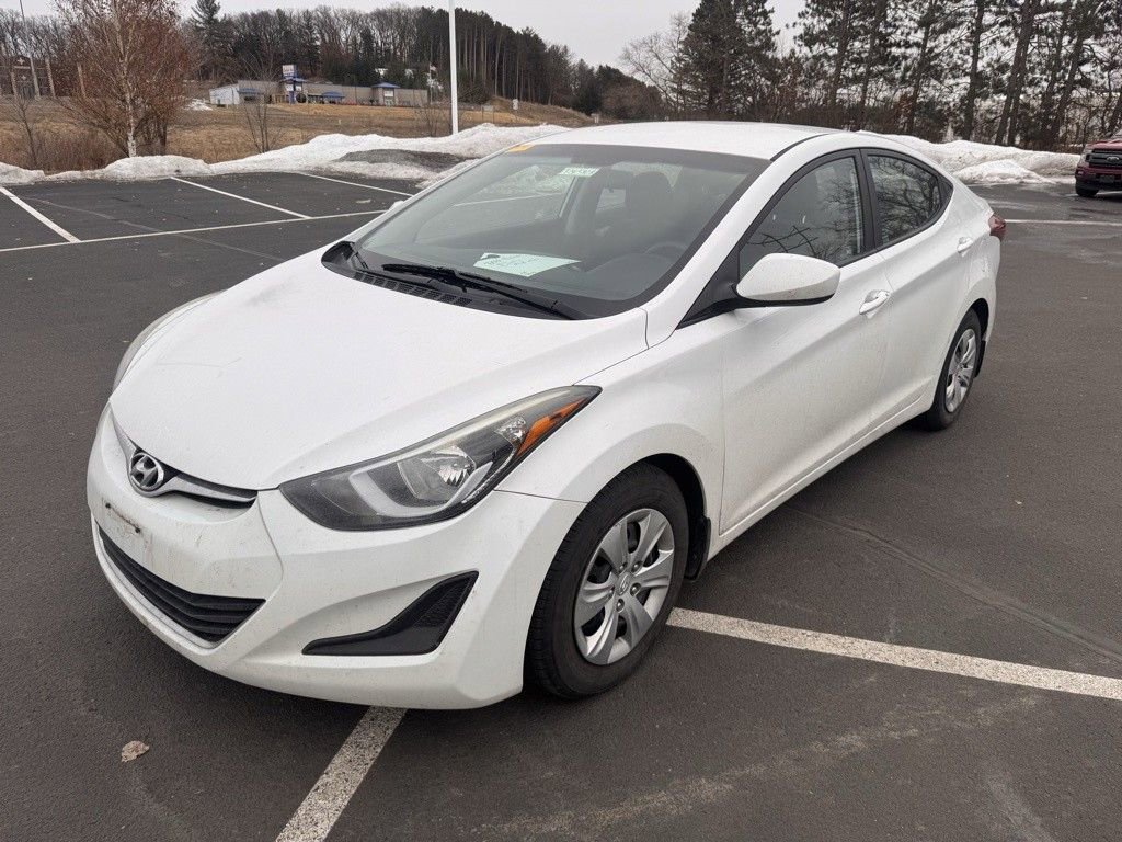 Used 2016 Hyundai Elantra SE image 3