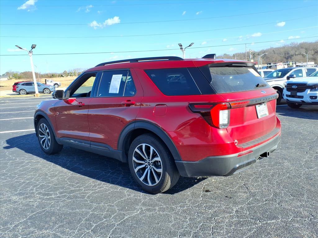 Used 2025 Ford Explorer ST-Line w/ Premium Package image 24