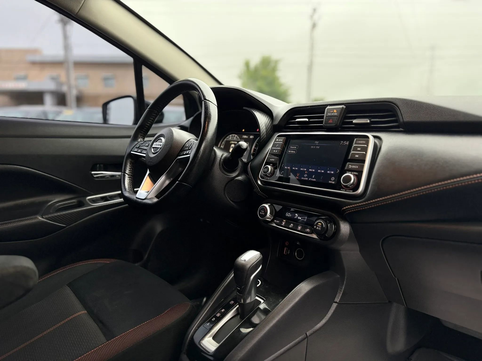 Used 2020 Nissan Versa SR FWD image 36