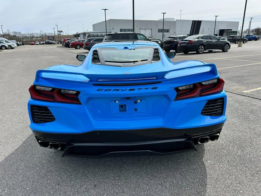 Used 2021 Chevrolet Corvette Stingray Premium Cpe w/ Z51 Performance Package image 4