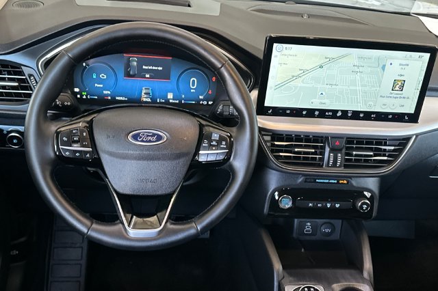 Used 2025 Ford Escape SE w/ PHEV Premium Package FWD image 14