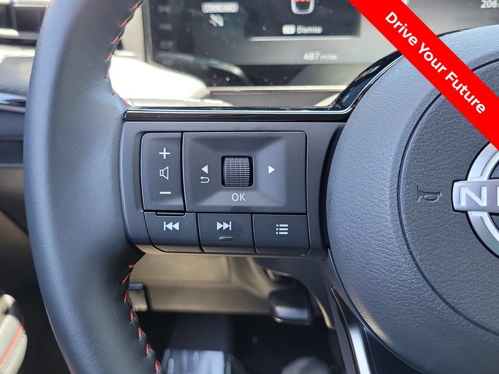 Certified 2025 Nissan Kicks SR FWD image 7