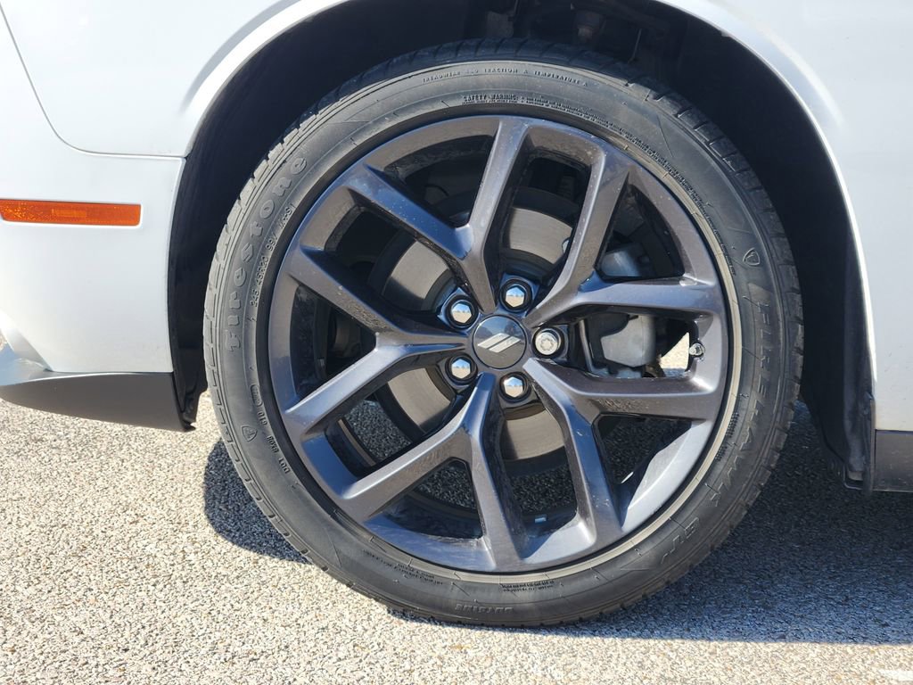 Used 2023 Dodge Challenger SXT w/ Blacktop Package image 6