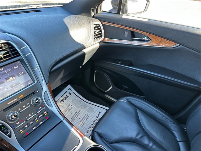 Used 2019 Lincoln Nautilus Select image 29