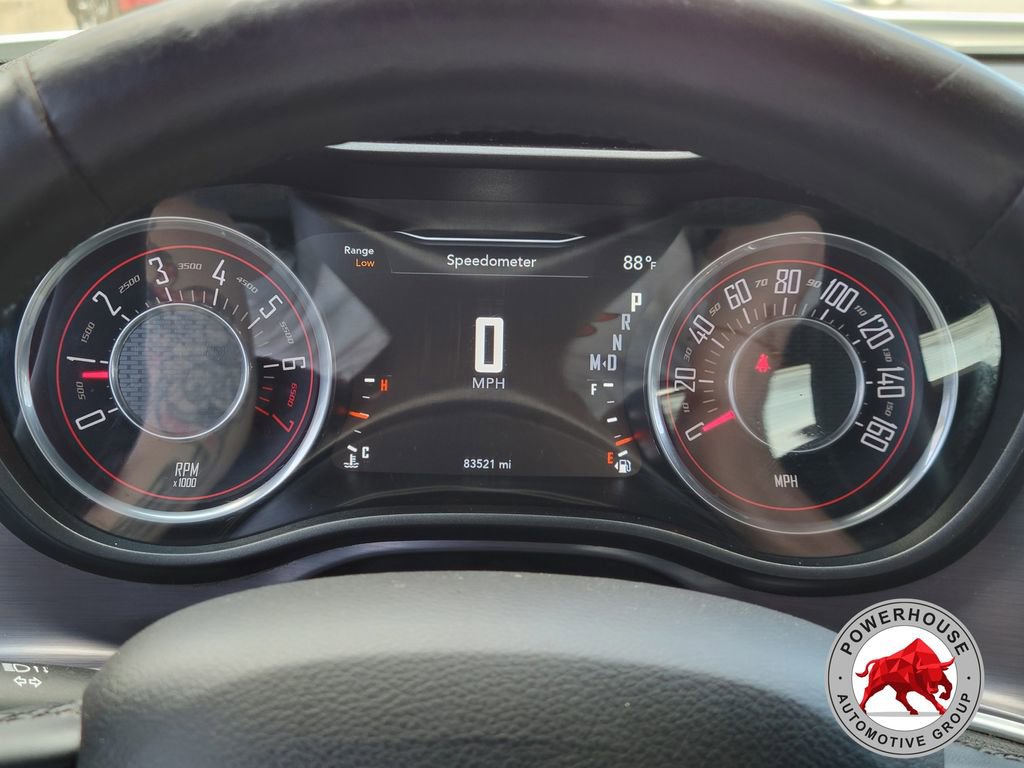 Used 2016 Dodge Challenger SXT image 29