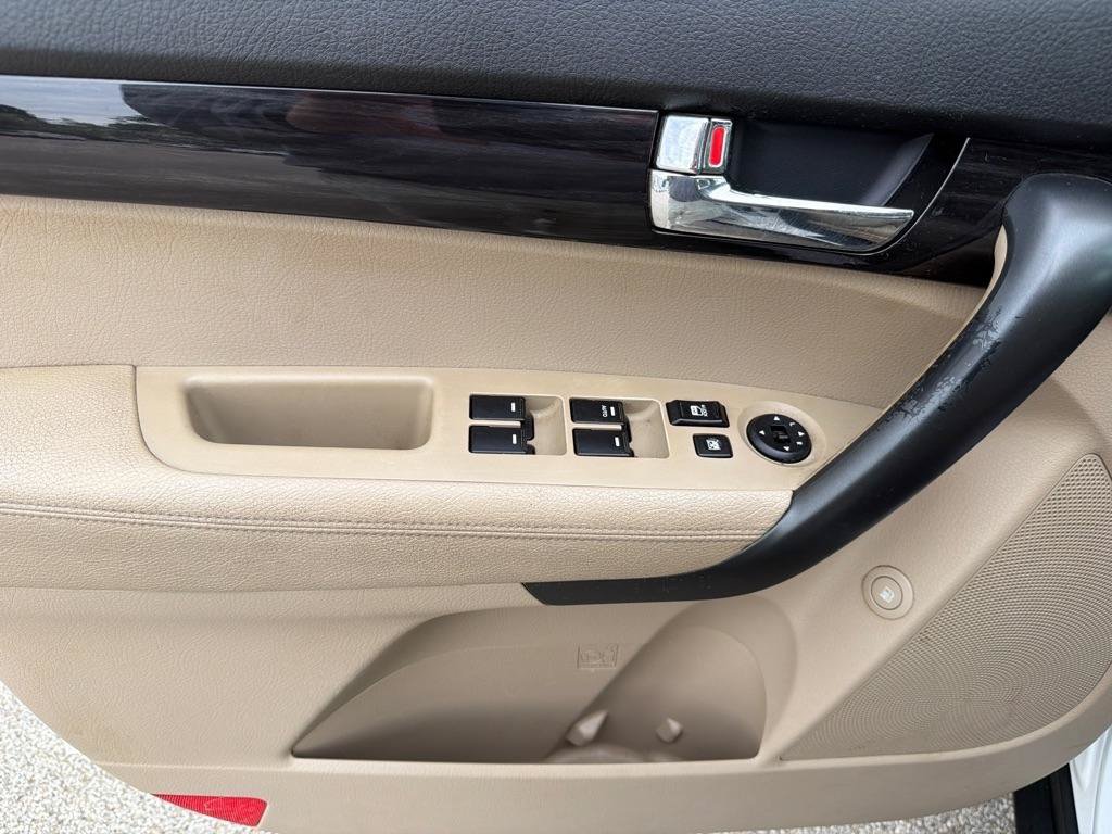 Used 2011 Kia Sorento EX FWD image 13