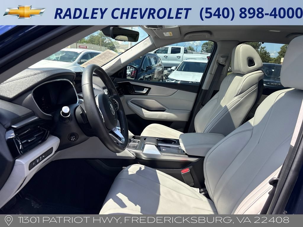 Used 2024 Acura MDX SH-AWD w/ Technology Package image 3
