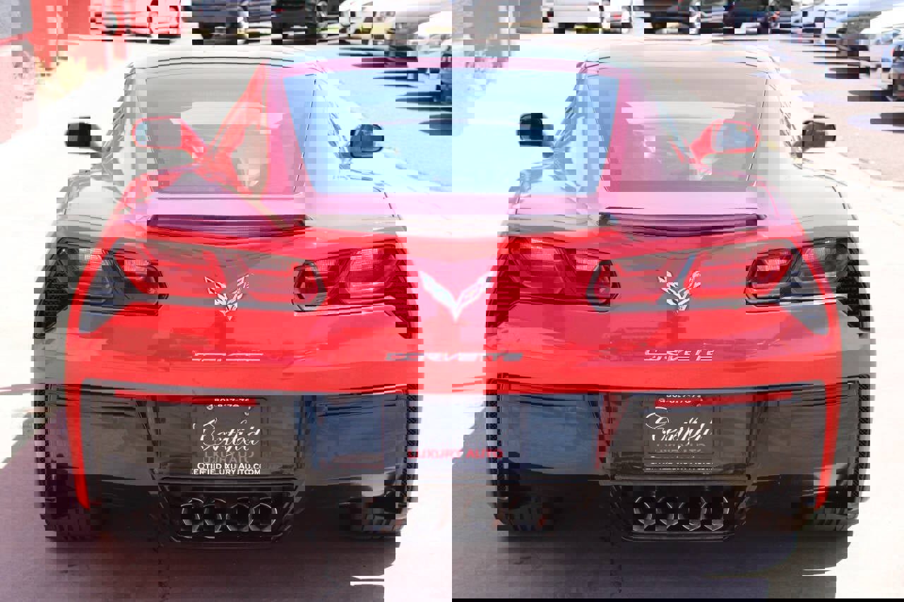 Used 2015 Chevrolet Corvette Stingray Coupe w/ 2LT Preferred Equipment Group image 5