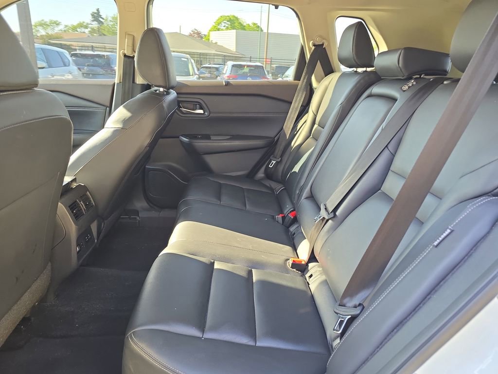 Used 2023 Nissan Rogue SL w/ SL Premium Package AWD/4WD image 10
