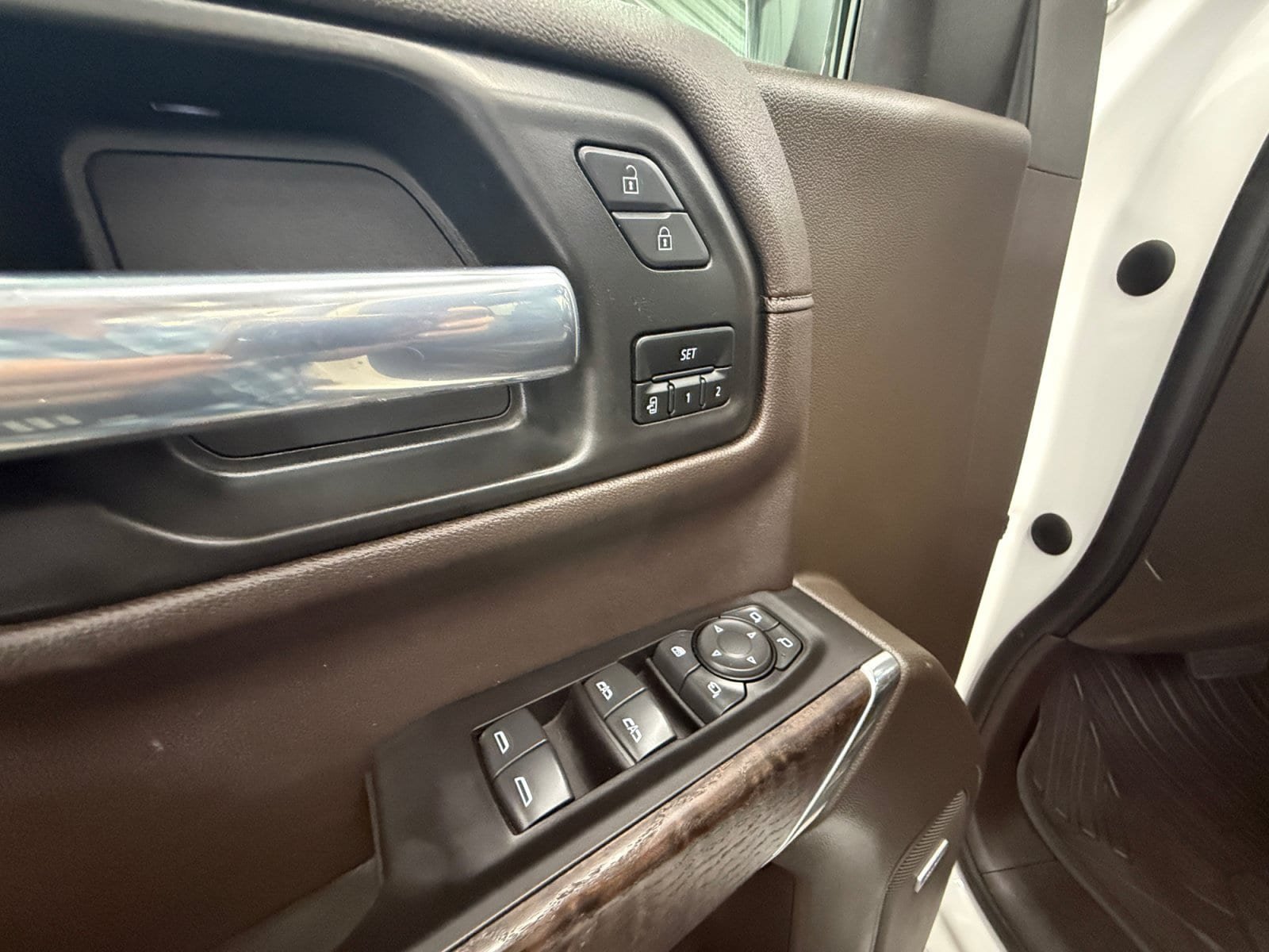 Used 2021 GMC Sierra 1500 Denali w/ Denali Ultimate Package AWD/4WD image 27