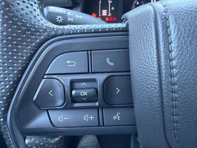 Used 2025 Toyota Tacoma SR AWD/4WD image 29