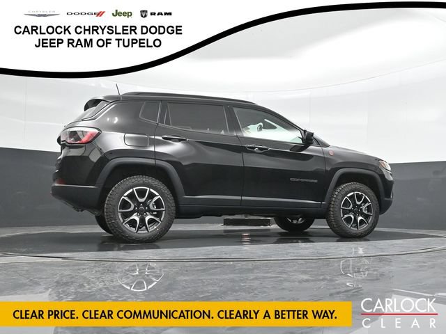 New 2025 Jeep Compass Trailhawk w/ Sun & Sound Group AWD/4WD image 29