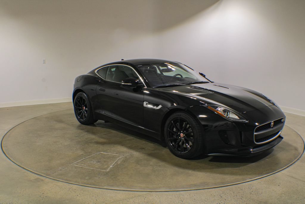 Used 2017 Jaguar F-TYPE Coupe RWD image 8