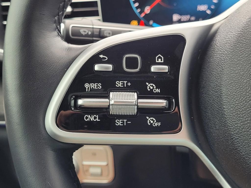 Used 2021 Mercedes-Benz GLE 350 4MATIC image 21