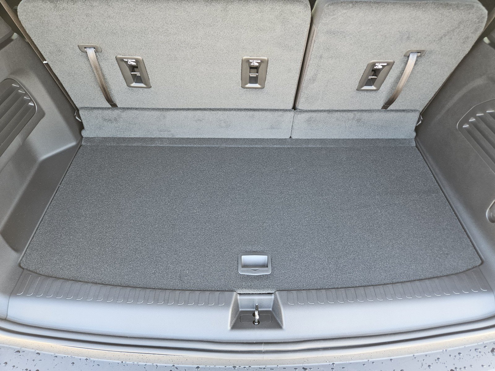 New 2027 Chevrolet Traverse LT w/ Midnight/Sport Edition FWD image 22