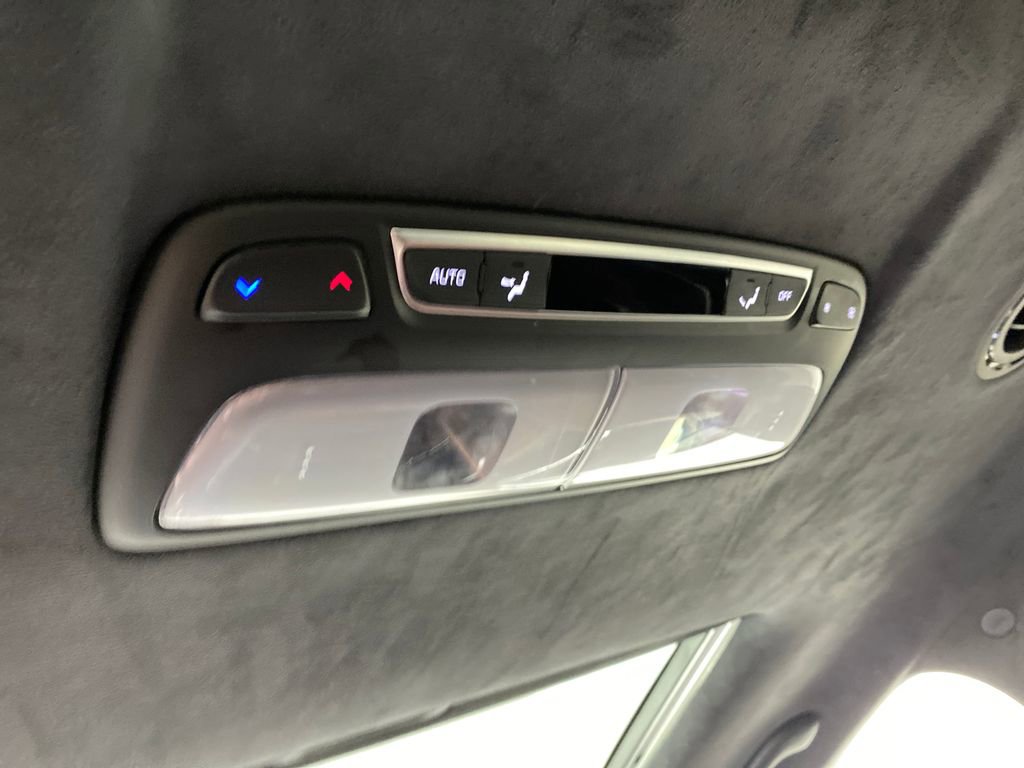 Certified 2024 Kia Telluride SX Prestige w/ Towing Package AWD/4WD image 32