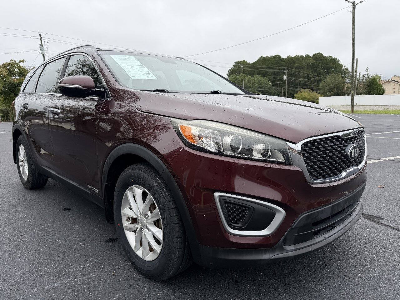 Used 2017 Kia Sorento AWD w/ LX V6 Convenience Package image 4