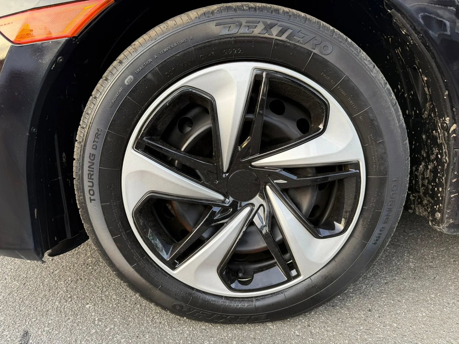 Used 2016 Honda Civic LX image 32