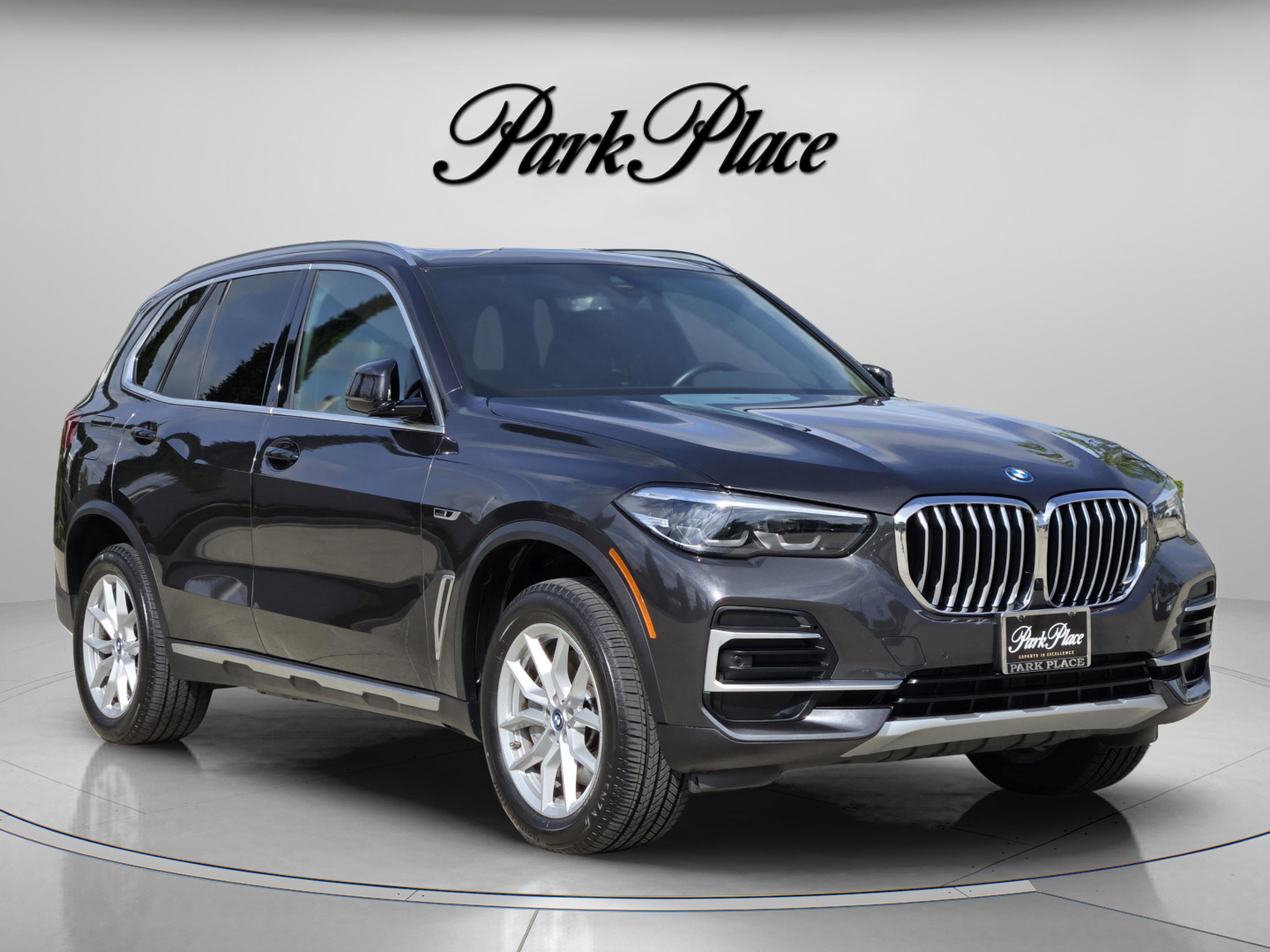 Used 2023 BMW X5 xDrive45e image 5