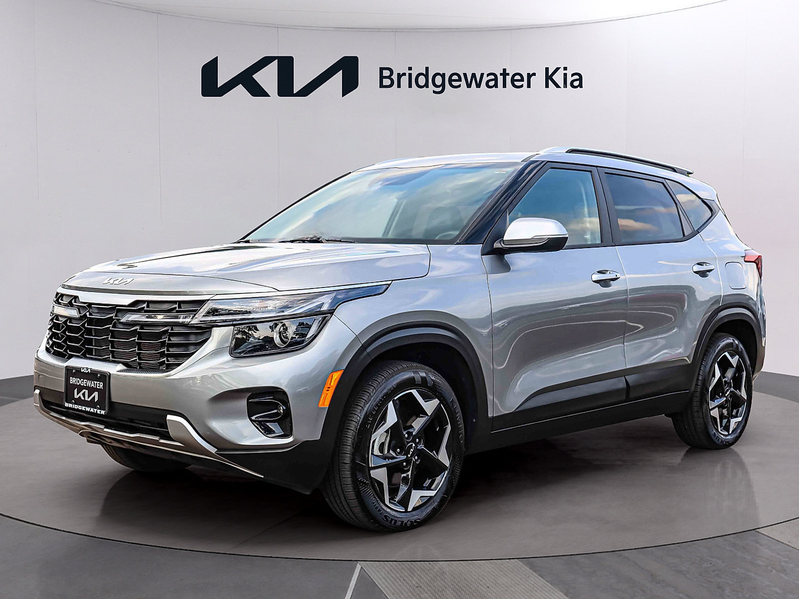 Certified 2026 Kia Seltos S AWD/4WD image 3