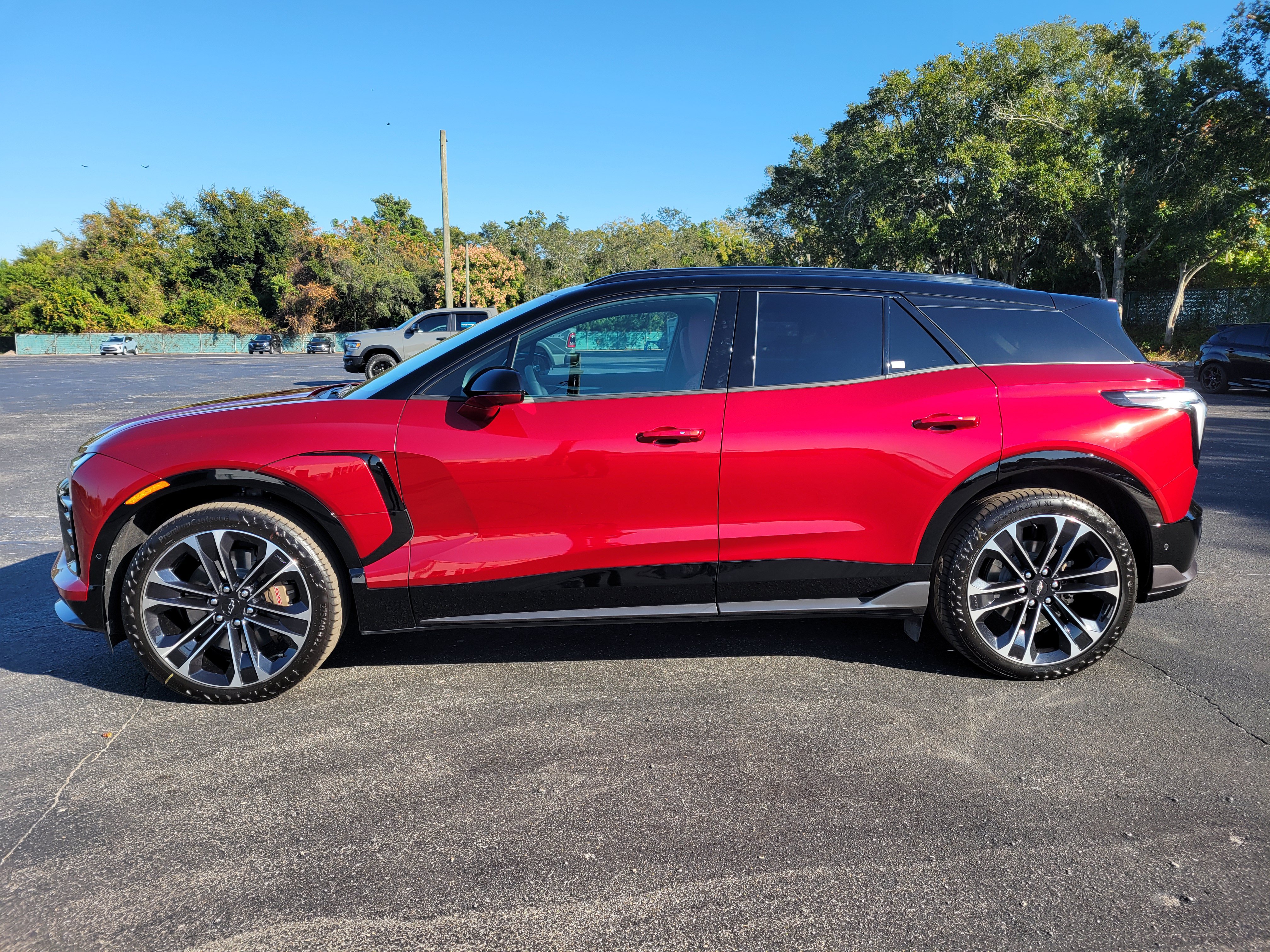 New 2026 Chevrolet Blazer EV SS w/ Performance Package AWD/4WD image 12