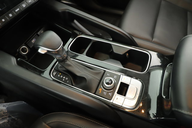 Used 2024 Kia Telluride LX image 16