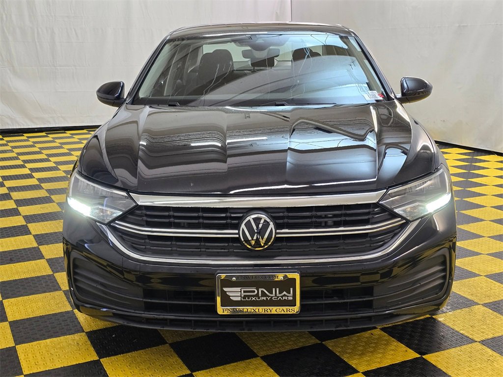 Used 2024 Volkswagen Jetta S image 8