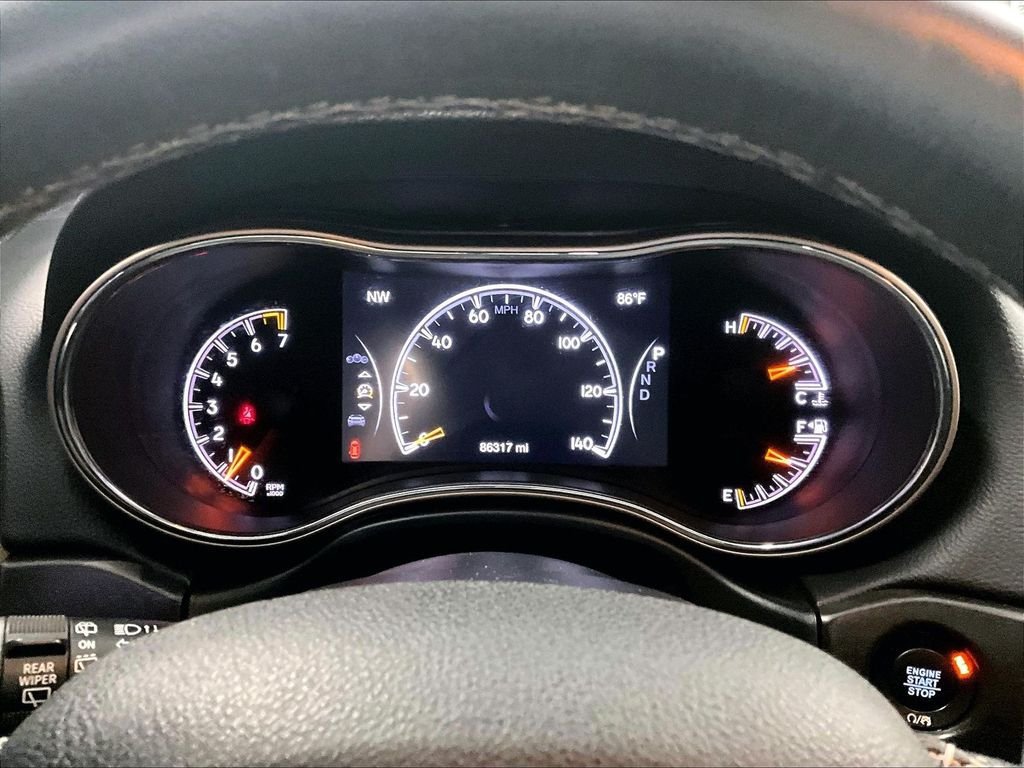 Used 2017 Jeep Grand Cherokee Limited AWD/4WD image 25