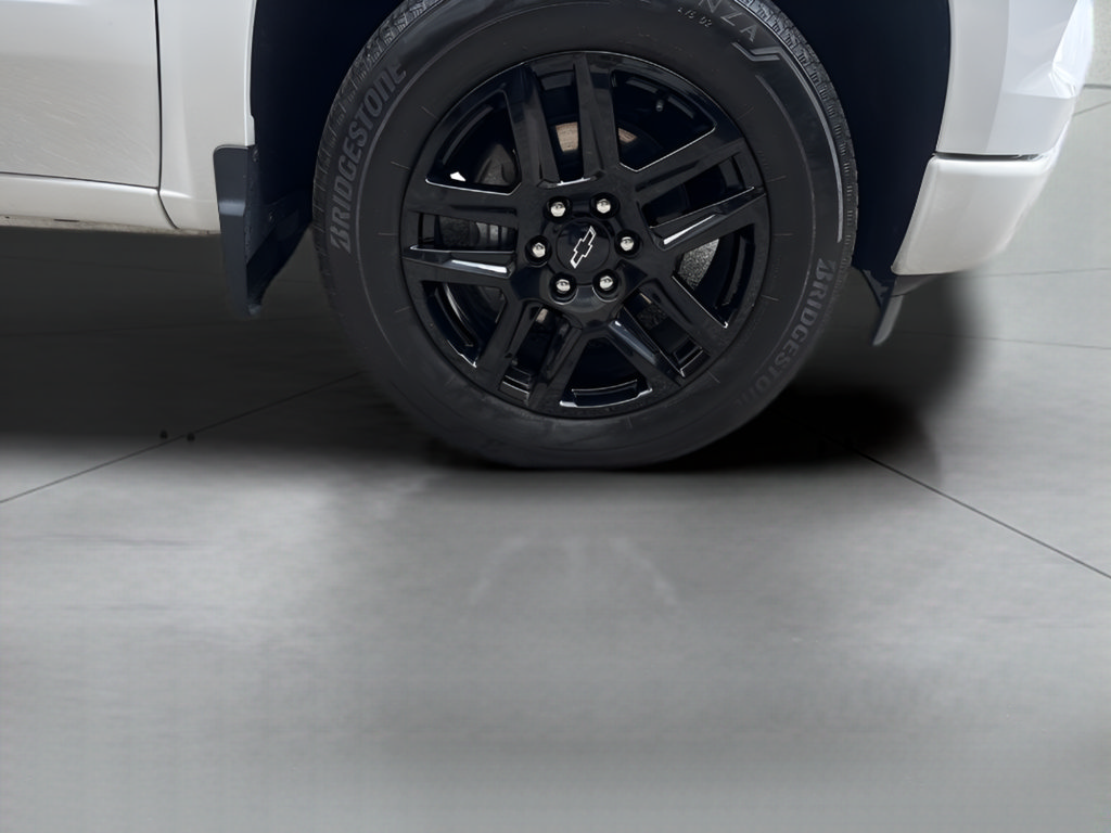 Used 2023 Chevrolet Silverado 1500 RST w/ LPO, Dark Essentials Package AWD/4WD image 2