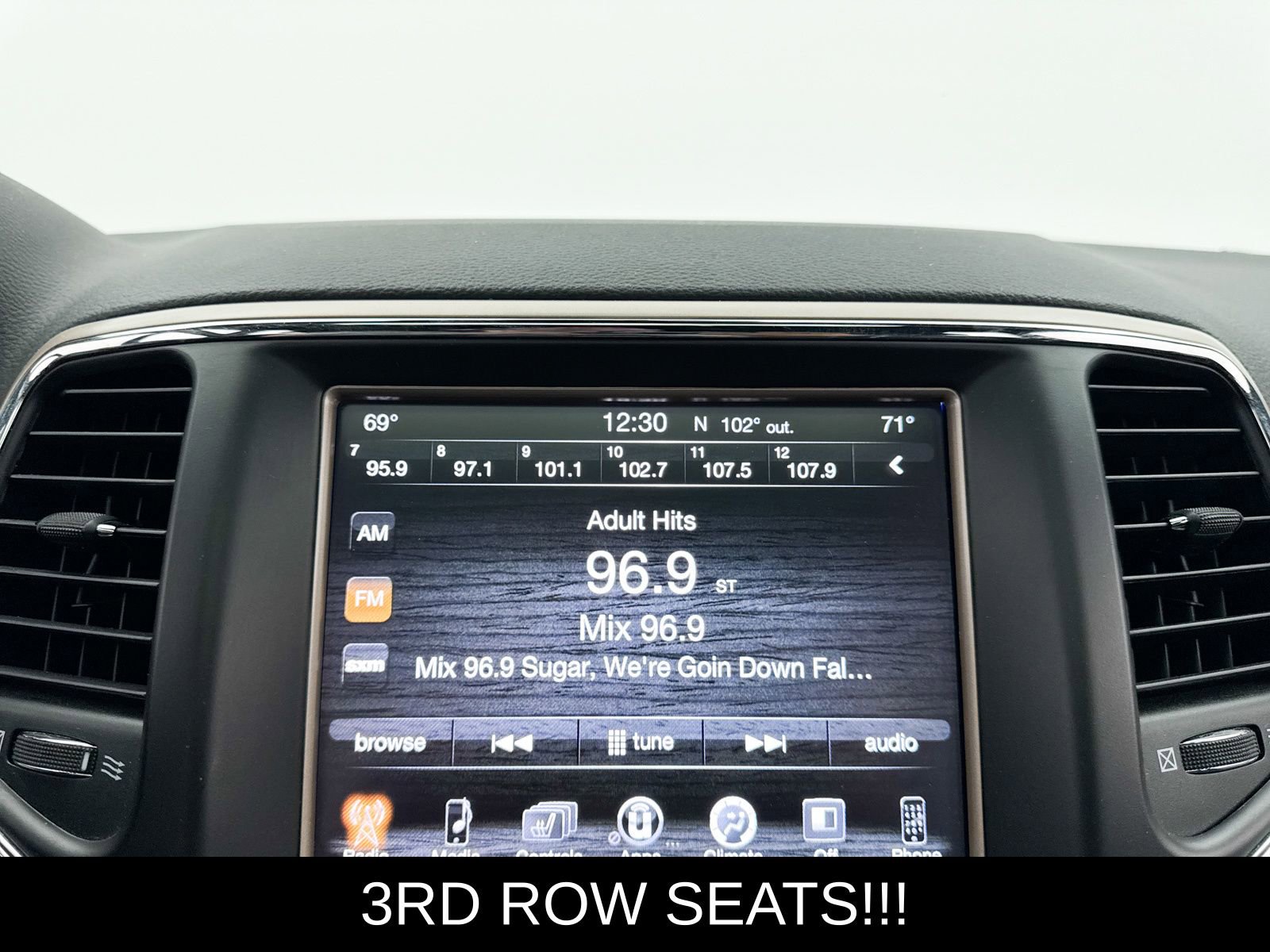 Used 2016 Jeep Grand Cherokee Limited w/ Trailer Tow Group IV AWD/4WD image 5