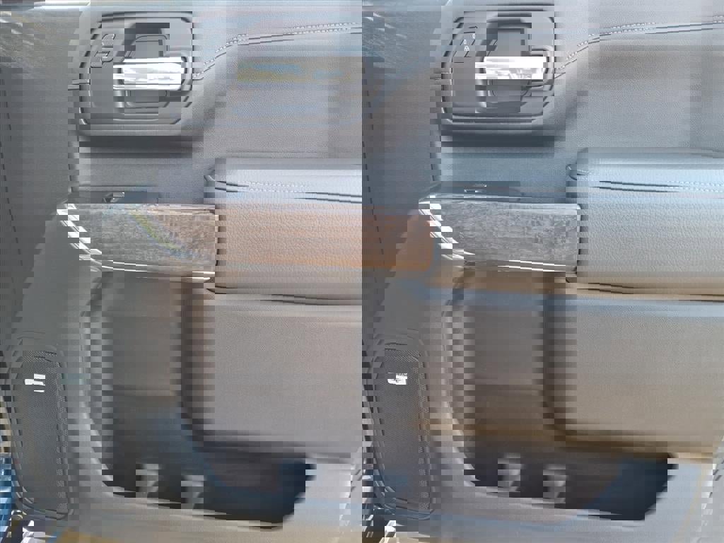 Used 2020 GMC Sierra 2500 Denali w/ Denali Ultimate Package image 8