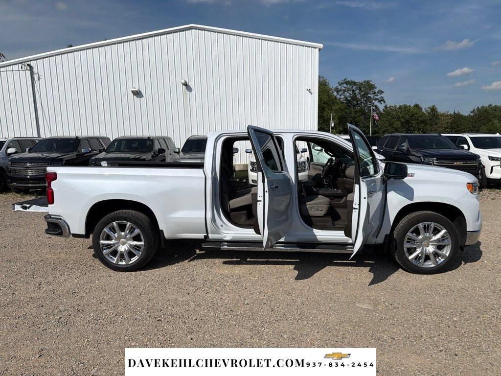 Used 2026 Chevrolet Silverado 1500 LTZ w/ LTZ Premium Package AWD/4WD image 33