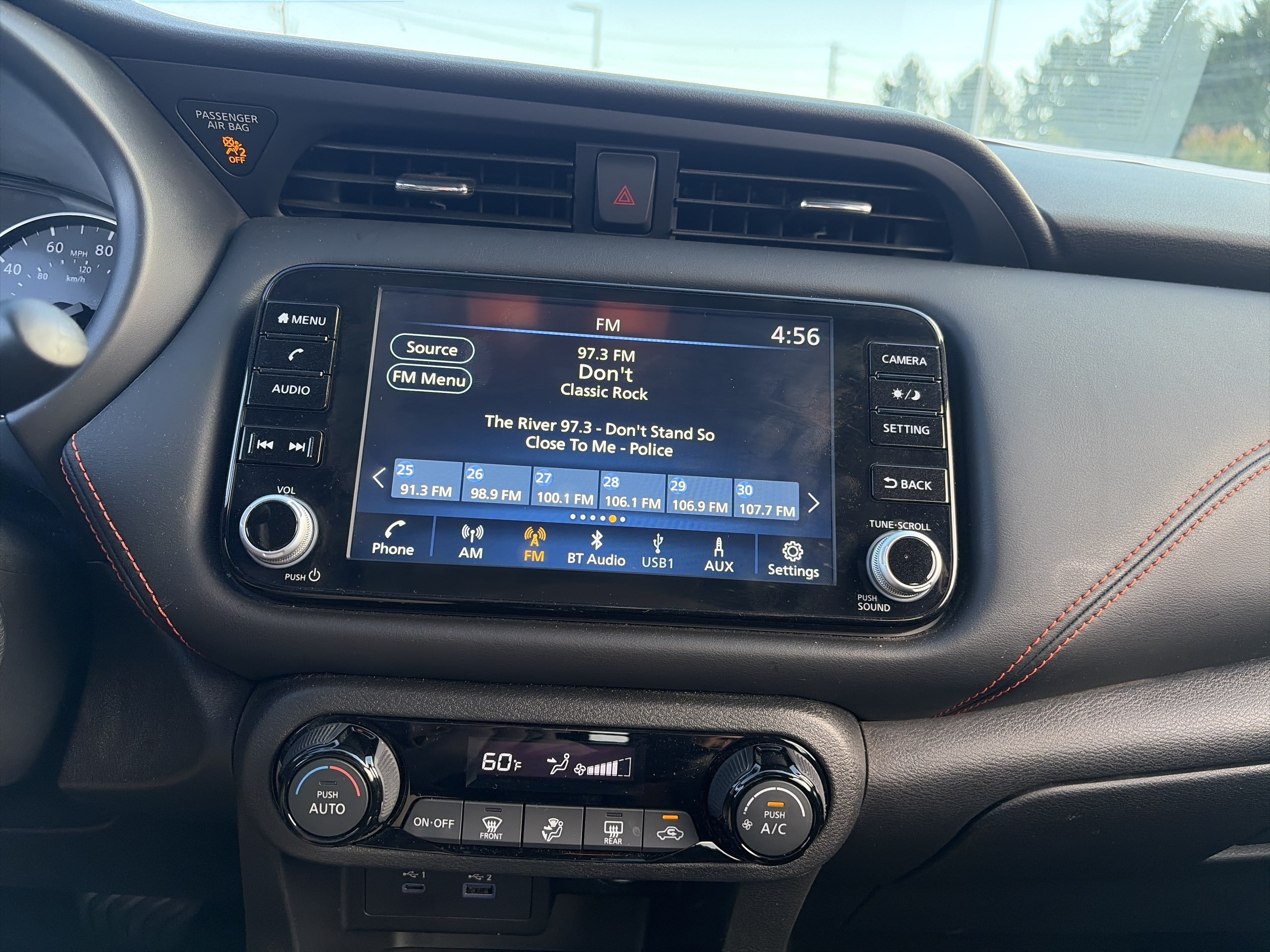Used 2023 Nissan Kicks SR FWD image 28