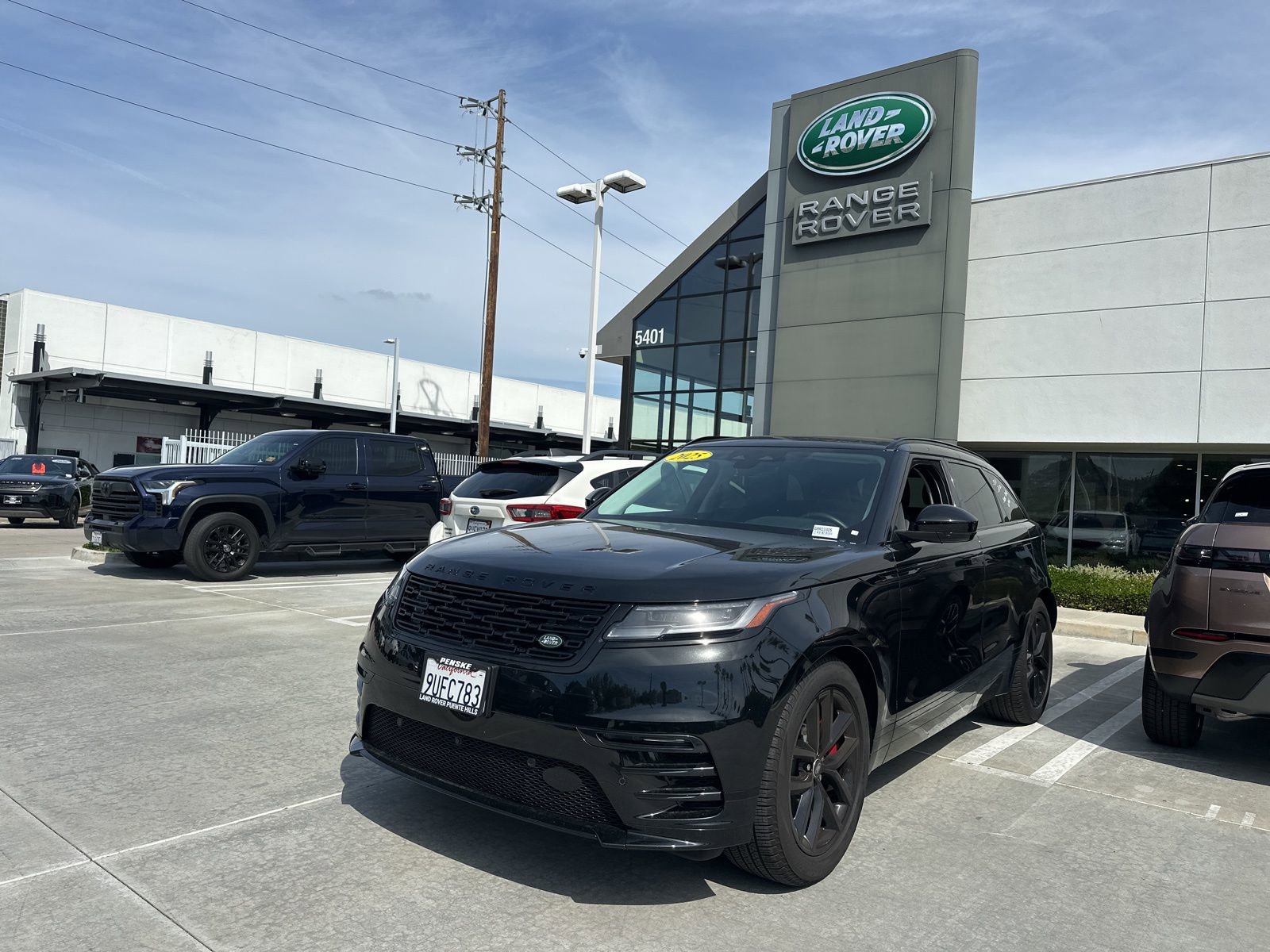 Used 2025 Land Rover Range Rover Velar Dynamic SE