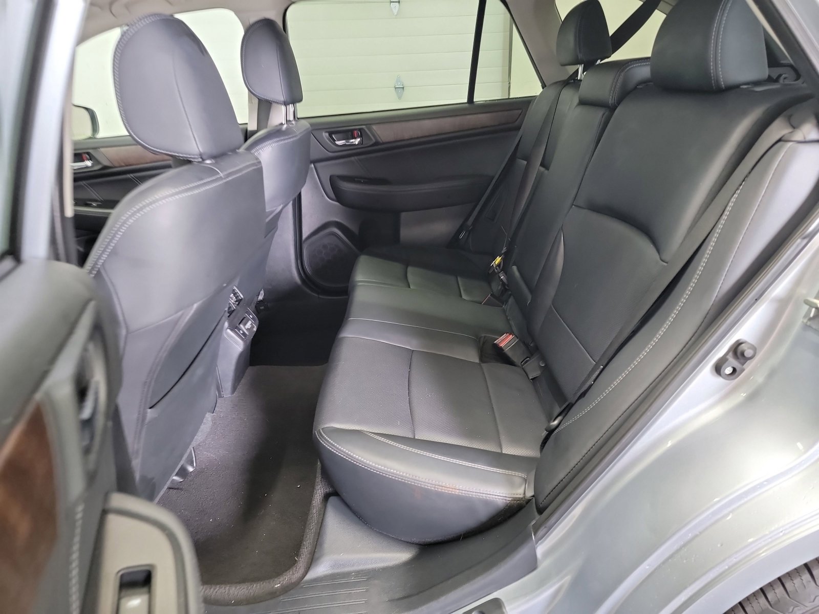 Used 2018 Subaru Outback 2.5i Limited AWD/4WD image 28