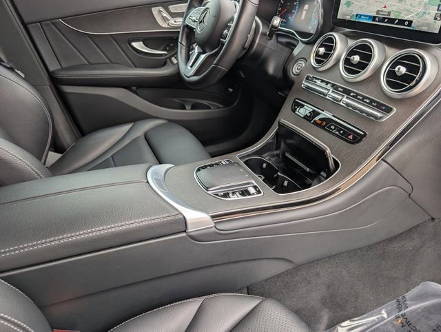 Used 2022 Mercedes-Benz GLC 300 4MATIC image 25