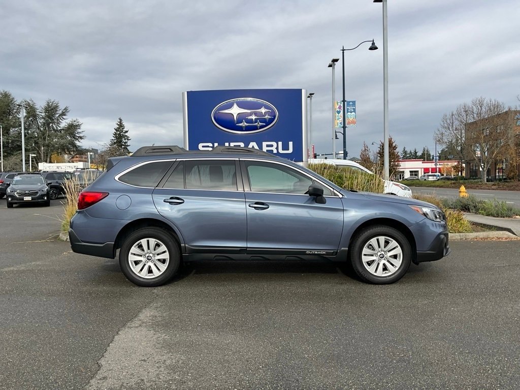 Used 2018 Subaru Outback 2.5i image 9