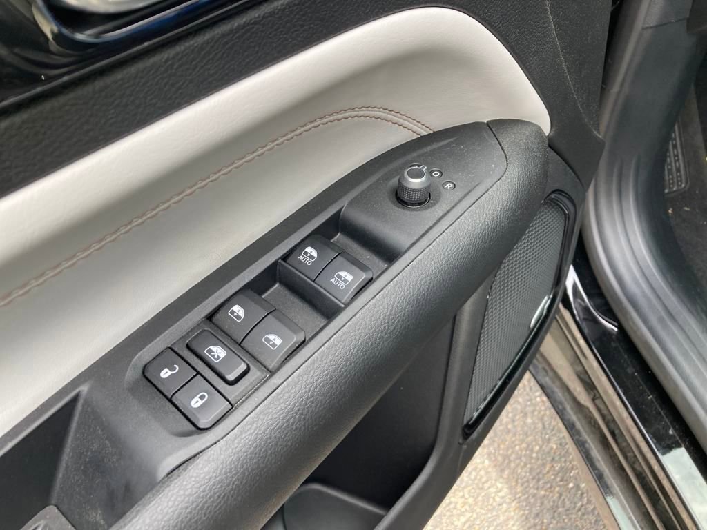 New 2024 Jeep Compass Limited w/ Elite Group image 12