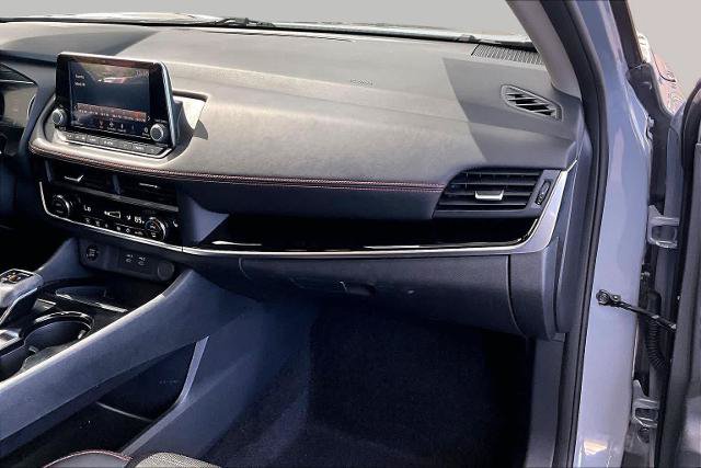 Certified 2025 Nissan Rogue SV AWD/4WD image 18