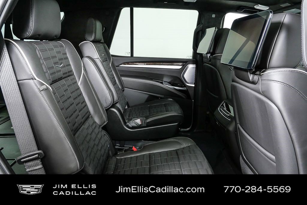 Certified 2026 Cadillac Escalade Platinum Sport w/ LPO, ONYX Package AWD/4WD image 22
