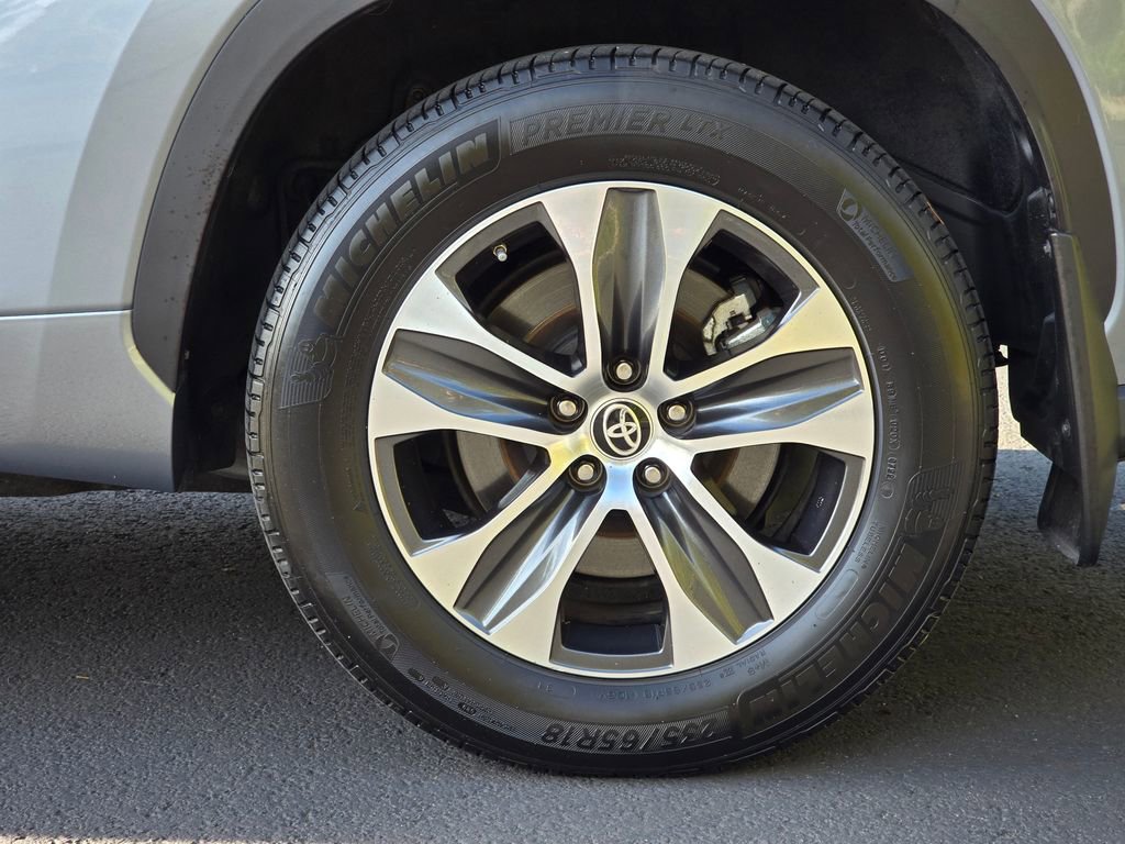 Used 2022 Toyota Highlander XLE image 30