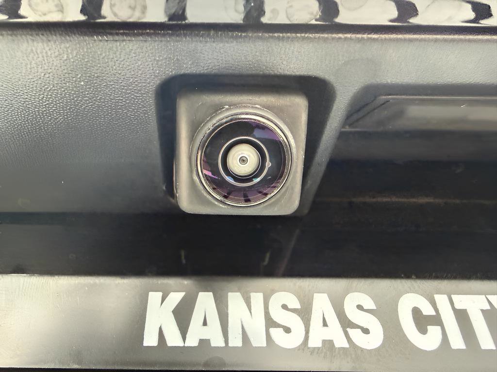 New 2026 Nissan Armada SL w/ Captain's Chari Seat Package image 10