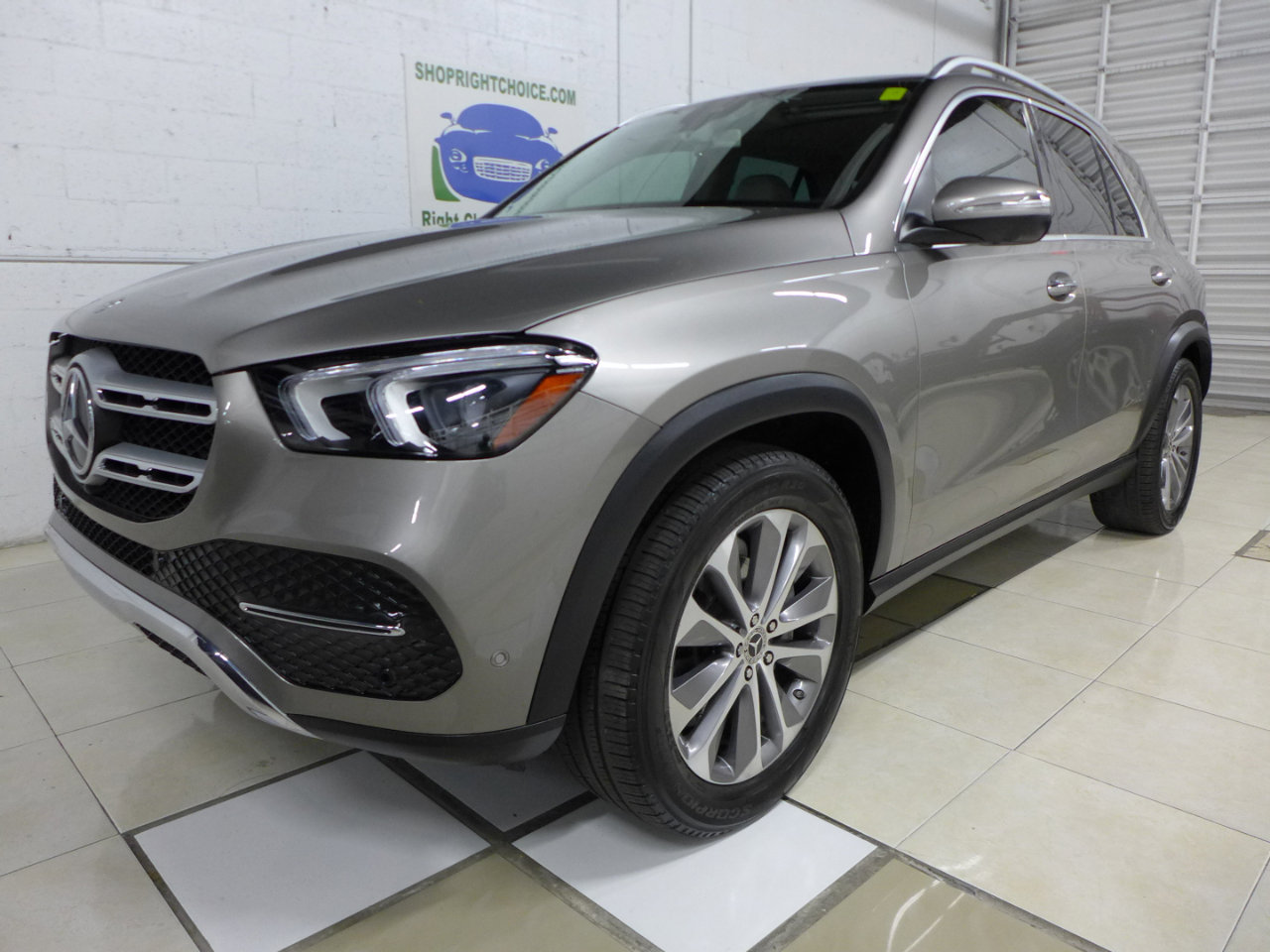 Used 2020 Mercedes-Benz GLE 350 image 2
