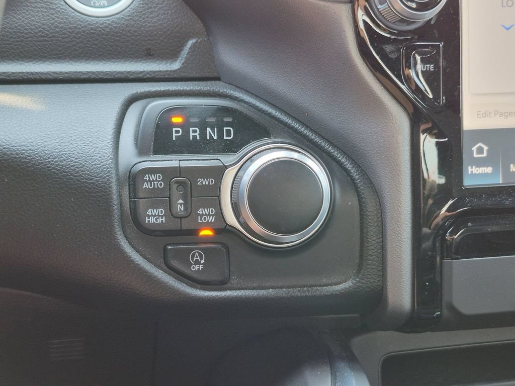 Used 2024 RAM 1500 Big Horn AWD/4WD image 12