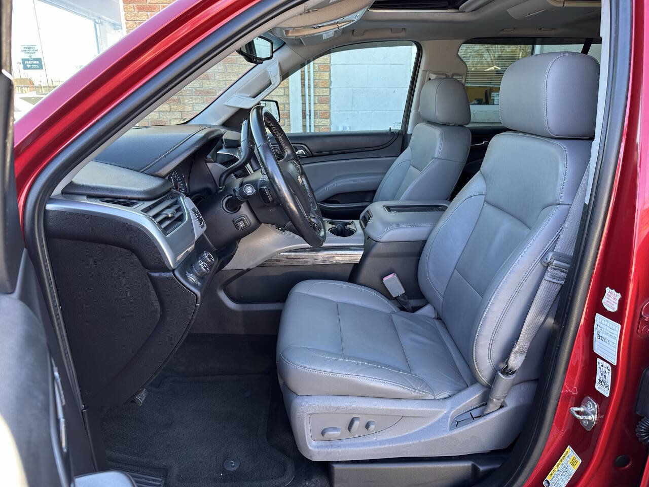 Used 2015 Chevrolet Suburban LT w/ Luxury Package AWD/4WD image 13