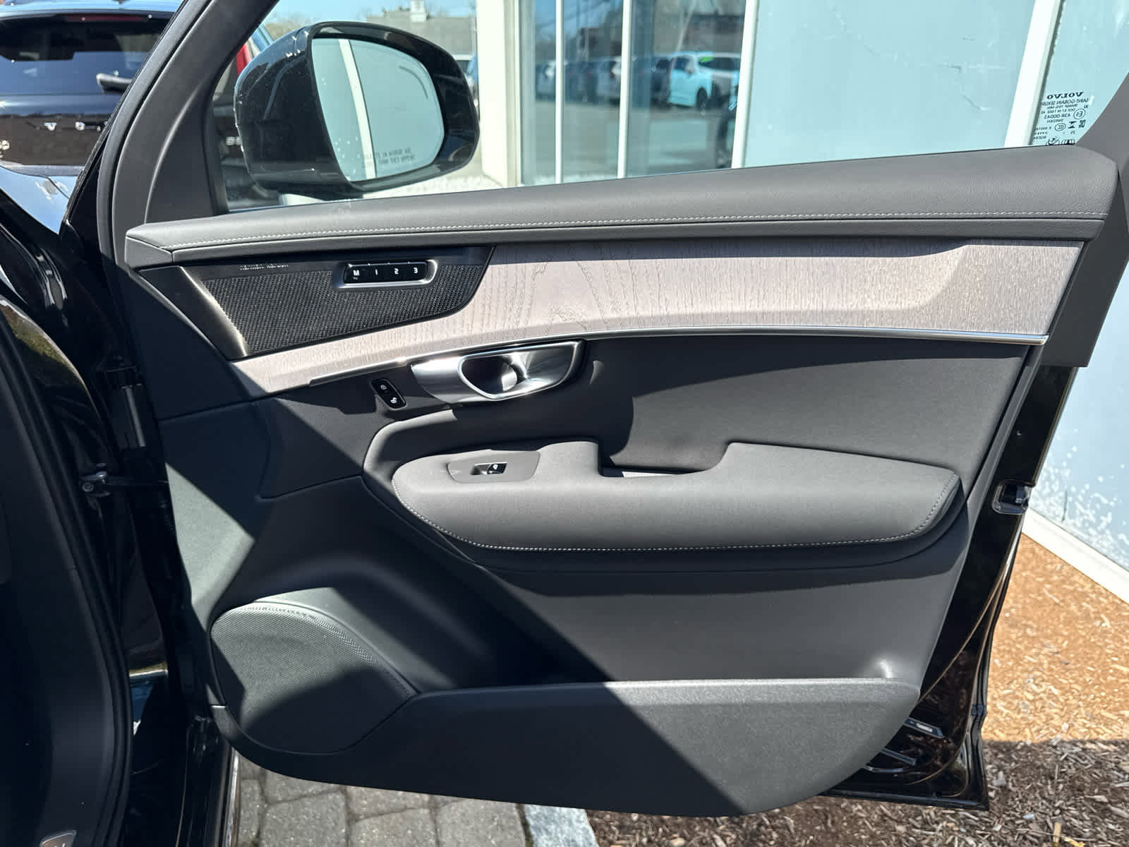 New 2026 Volvo XC90 T8 Ultra w/ Protection Package Premier AWD/4WD image 34