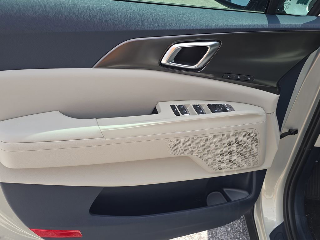 New 2026 Kia Carnival SX FWD image 19