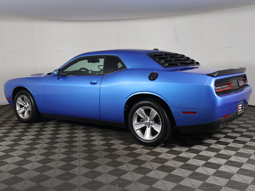 Used 2023 Dodge Challenger SXT RWD image 7